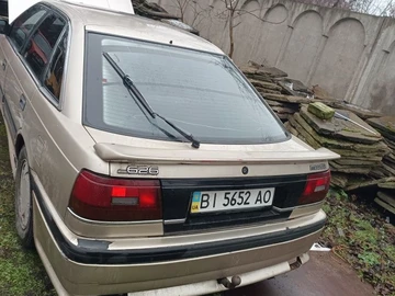 Авто Mazda 626 1988 № 8319304