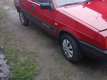 Авто ВАЗ 2109 1988 № 8319341