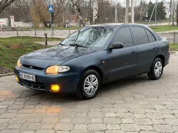 Авто Hyundai Accent 1998 № 8319574