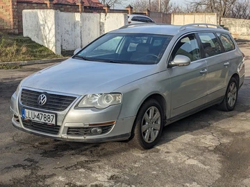 Авто Volkswagen Passat Variant 2006 № 8319596