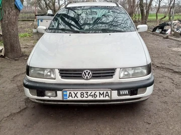 Авто Volkswagen Passat Variant 1996 № 8319697