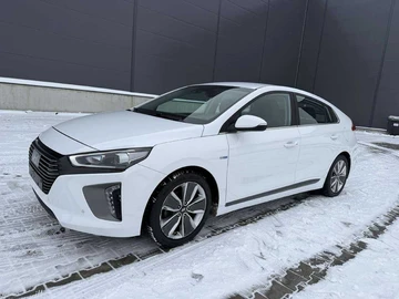 Авто Hyundai Ioniq 2018 № 8319754