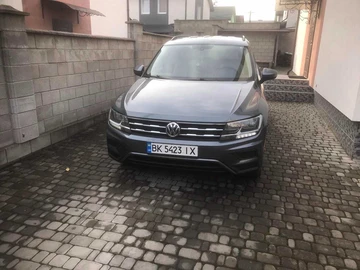 Авто Volkswagen Tiguan 2019 № 8319882