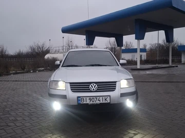 Авто Volkswagen Passat Sedan 2000 № 8319908