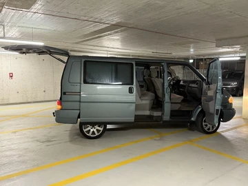 Авто Volkswagen Transporter 2000 № 8319981