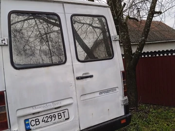 Авто Mercedes Mb 1999 № 8320139
