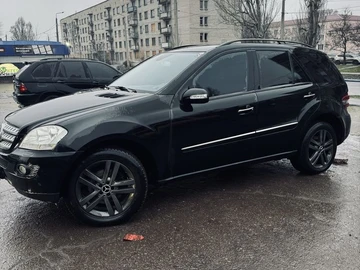 Авто Mercedes Ml Серия 2006 № 8320215