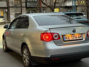 Авто Volkswagen Jetta 2008 № 8320442