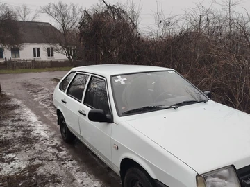 Авто ВАЗ 2109 1989 № 8320529