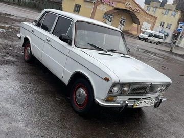 Авто ВАЗ 2103 1983 № 8320825