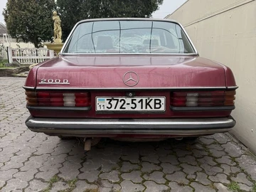 Авто Mercedes 240 1985 № 8320989