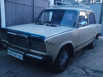 Авто ВАЗ 2107 1989 № 8320993
