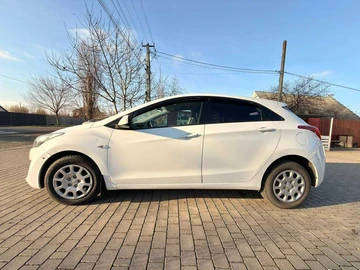 Авто Hyundai I30 2013 № 8321112