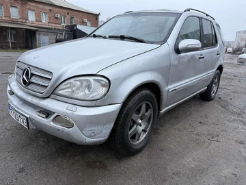 Авто Mercedes Ml Серия 2001 № 8321354