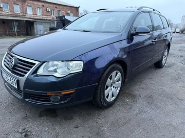 Авто Volkswagen Passat Variant 2007 № 8321355