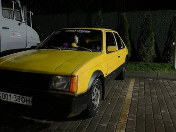 Авто Opel Kadett 1981 № 8321382