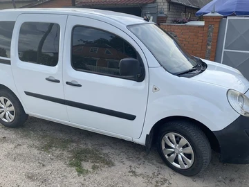Авто Renault Kangoo Passenger 2010 № 8321511