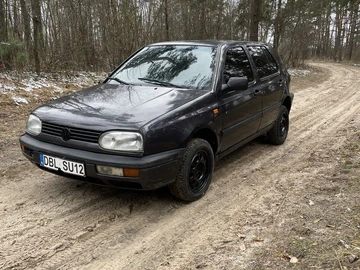 Авто Volkswagen Golf 1995 № 8321783