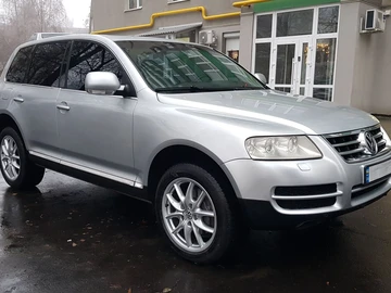 Авто Volkswagen Touareg 2005 № 8321815