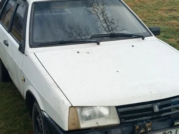 Авто ВАЗ 2109 1988 № 8321896