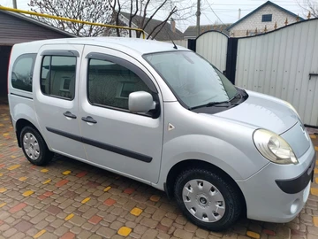 Авто Renault Kangoo Passenger 2008 № 8321922