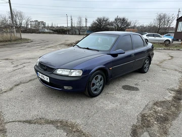 Авто Opel Vectra 1998 № 8322097