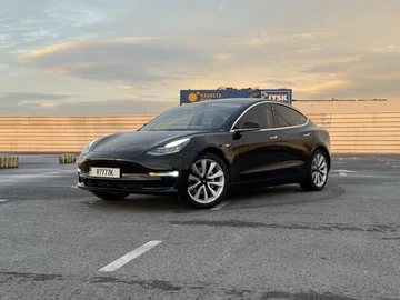 Авто Tesla Model 3 2019 № 8322341