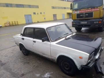 Авто ВАЗ 2107 1989 № 8322427
