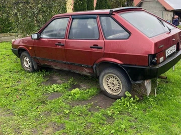 Авто ВАЗ 2109 1994 № 8322430
