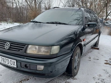 Авто Volkswagen Passat Variant 1996 № 8322445