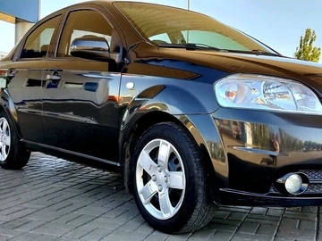Авто Chevrolet Aveo 2008 № 8322564