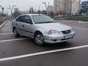 Авто Toyota Avensis 2002 № 8322733