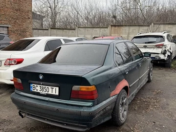 Авто BMW 3 Серия 1995 № 8322866
