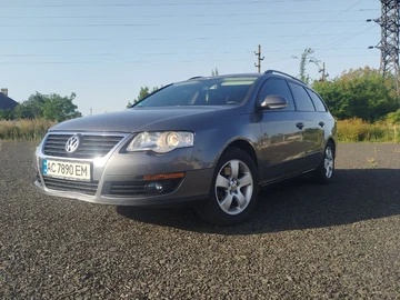 Авто Volkswagen Passat Variant 2005 № 8322958