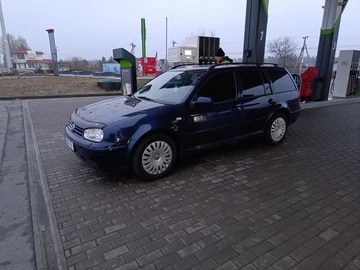 Авто Volkswagen 1600 2000 № 8323408