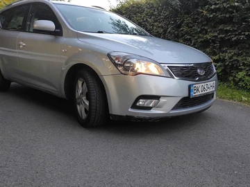 Авто KIA Cee X27 D 2012 № 8323523