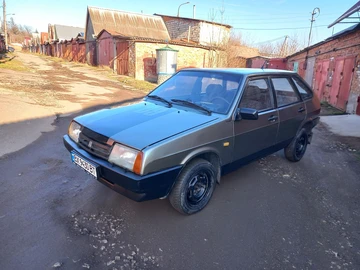 Авто ВАЗ 2109 2002 № 8323805