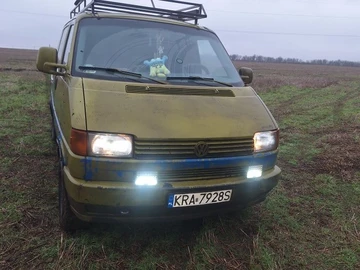 Авто Volkswagen Transporter 1995 № 8324060