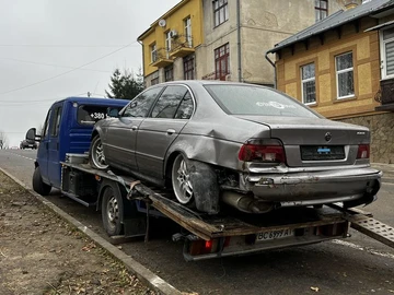 Авто BMW 5 Серия 1999 № 8324082