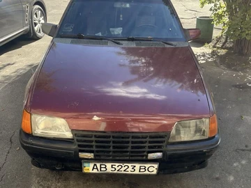 Авто Opel Kadett 1988 № 8324098