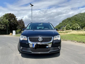 Авто Volkswagen Touran 2007 № 8324404