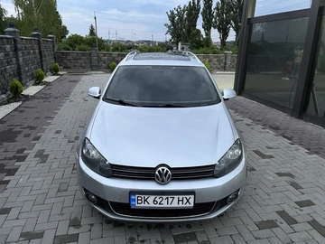 Авто Volkswagen Golf 2010 № 8324721