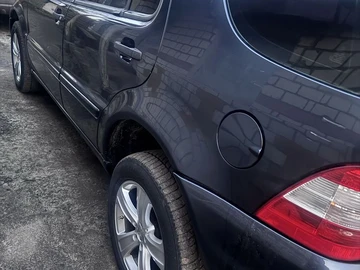 Авто Mercedes Ml Серия 2002 № 8325004