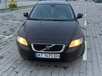 Авто Volvo V50 2010 № 8325131