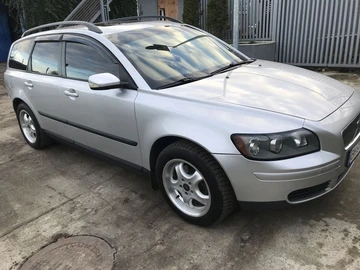 Авто Volvo V50 2004 № 8325267