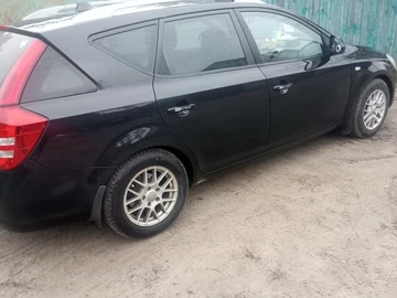 Авто KIA Cee X27 D 2009 № 8325309