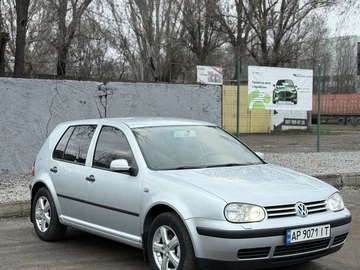 Авто Volkswagen Golf 2001 № 8325440