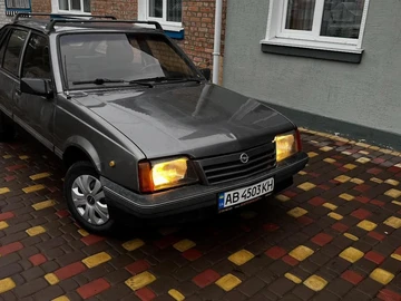 Авто Opel Ascona 1988 № 8325448