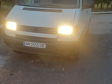 Авто Volkswagen Transporter 1991 № 8325734
