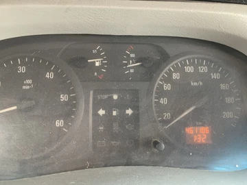 Авто Opel Vivaro 2003 № 8325756